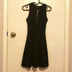 Cute little black dress size S